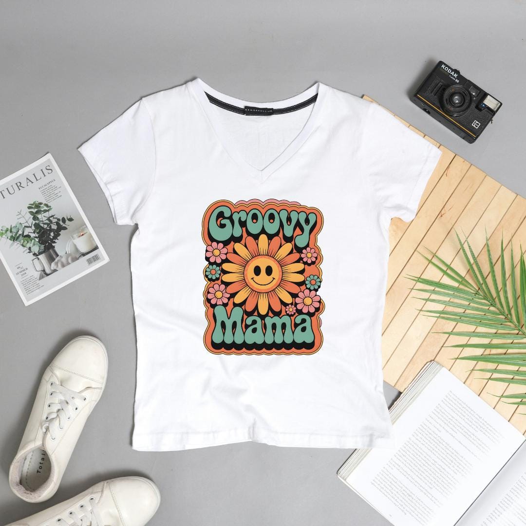 Groovy Mama T-Shirt Design: 70s Retro Flower Power PNG (Digital Download)